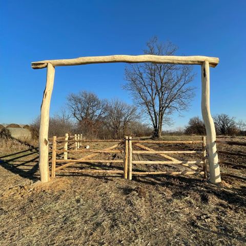 Sticks & Stones hand-notched cedar log cabin work