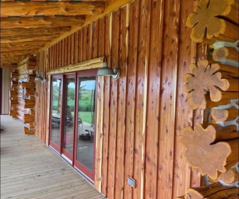 Sticks & Stones hand-notched cedar log cabin work